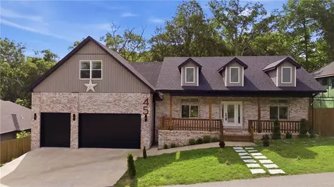 45 Westmorland Dr, Bella Vista, AR 72714