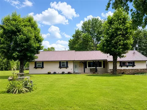 3194 N 56th St, Springdale, AR 72762