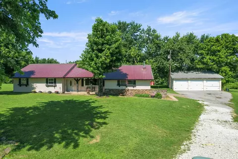 3194 N 56th St, Springdale, AR 72762