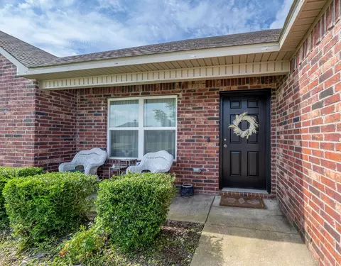 981 Ethan James St, Elkins, AR 72727