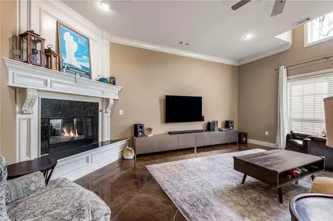 Living - 7160 Hazel Ct, Springdale, AR 72762 photo 2 of 2