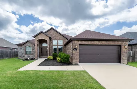 420 Lone Jack Dr, Fayetteville, AR 72704