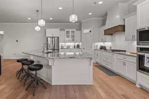 Kitchen - 260 Ambry Loop, Centerton, AR 72719 photo 5 of 5