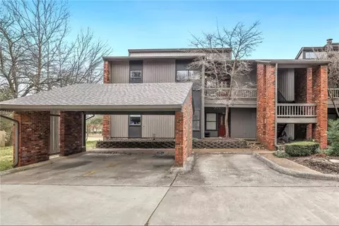 2779 Joyce Blvd #21, Fayetteville, AR 72703