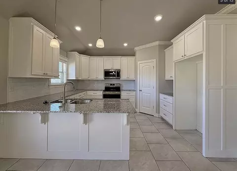 1050 Arden St, Springdale, AR 72762