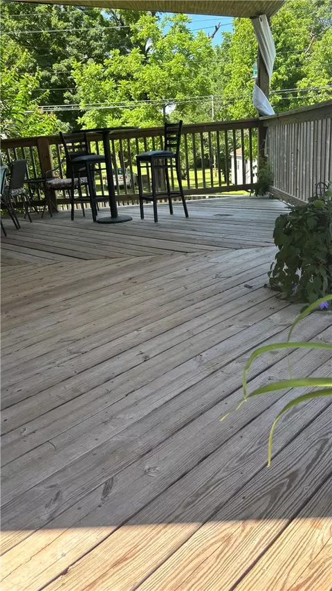 Exterior - 701 S Cherry St, Harrison, AR 72601 photo 3 of 7