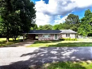194 Oak St, Knoxville, AR 72845