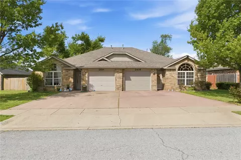 2408 S Rill St, Rogers, AR 72758