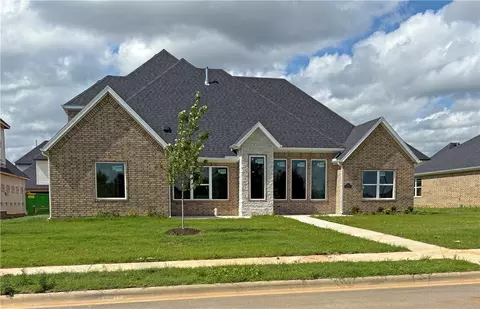 3002 NW Setting Sun Dr, Bentonville, AR 72713