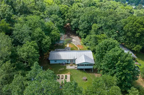 428 Oak St, Mountainburg, AR 72946