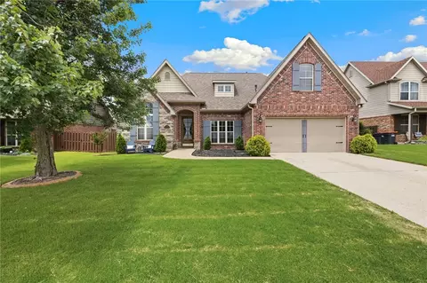 476 Gascony Ave, Springdale, AR 72764