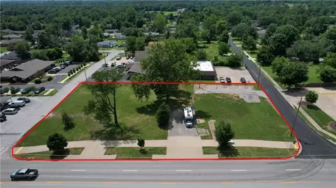 803 N Walton Blvd, Bentonville, AR 72712