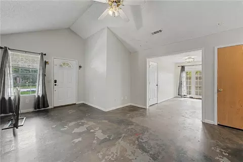 Living - 2937 Beech Ave, Springdale, AR 72762 photo 3 of 5