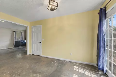 Living - 2937 Beech Ave, Springdale, AR 72762 photo 5 of 5