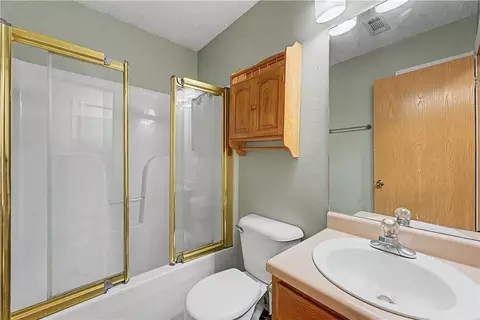 Bath - 2937 Beech Ave, Springdale, AR 72762 photo 2 of 2