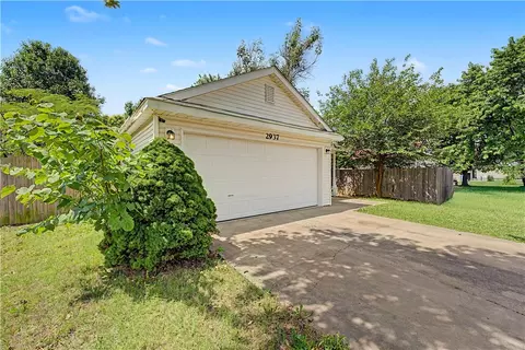 Exterior - 2937 Beech Ave, Springdale, AR 72762 photo 7 of 8