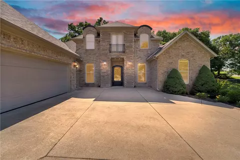 5104 S Sloan Cir, Rogers, AR 72758