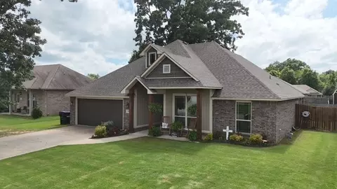 200 Honeysuckle St, Alma, AR 72921