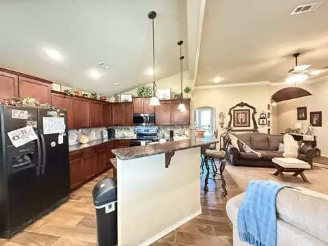 Kitchen - 200 Honeysuckle St, Alma, AR 72921 photo 2 of 3