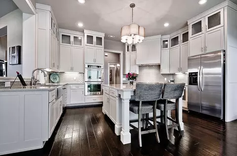 Kitchen - 1971 Cherborg Ave, Springdale, AR 72764 photo 1 of 3