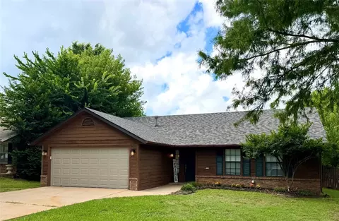 3154 W Shale St, Fayetteville, AR 72704