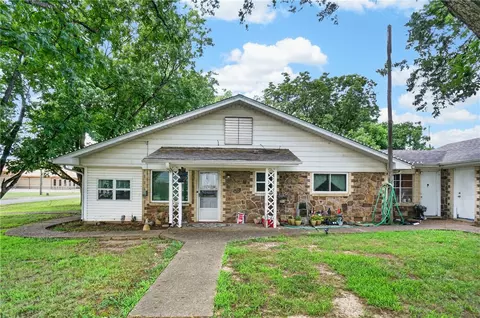 Exterior - 108 N Park Ave, Scranton, AR 72863 photo 4 of 7