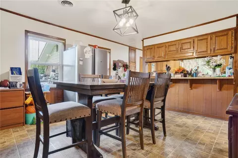 Dining - 108 N Park Ave, Scranton, AR 72863 photo 3 of 6