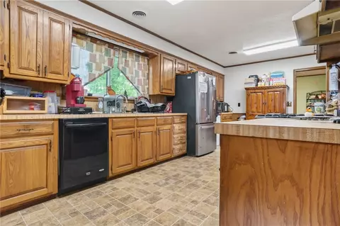 Kitchen - 108 N Park Ave, Scranton, AR 72863 photo 1 of 3