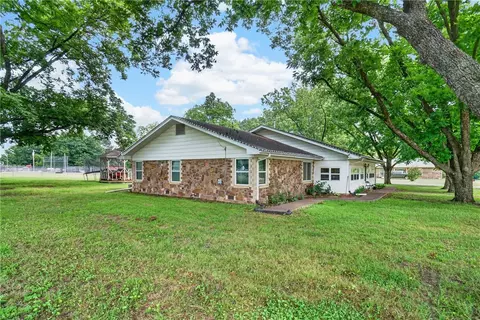 Exterior - 108 N Park Ave, Scranton, AR 72863 photo 2 of 7