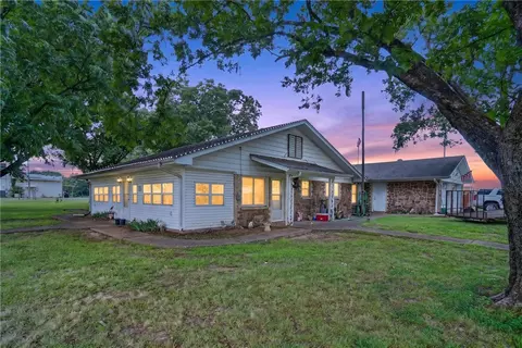 Exterior - 108 N Park Ave, Scranton, AR 72863 photo 3 of 7