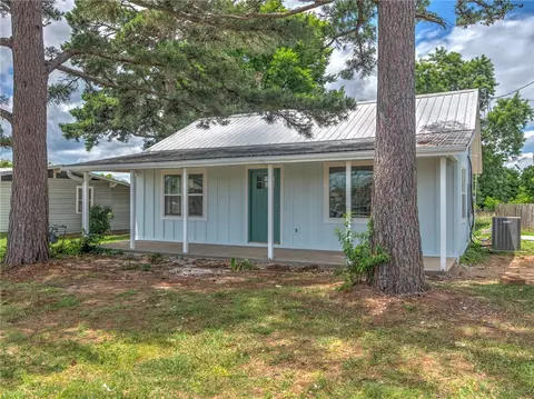 1023 S Morningside Dr, Fayetteville, AR 72701