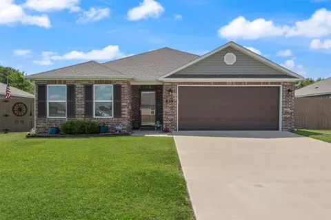 820 S Excelsior Dr, Siloam Springs, AR 72761