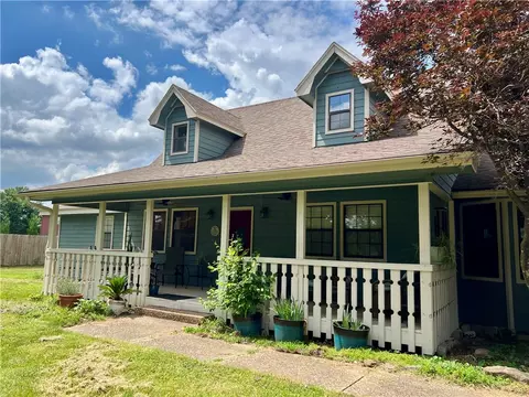1301 Laurel Ave, Rogers, AR 72758