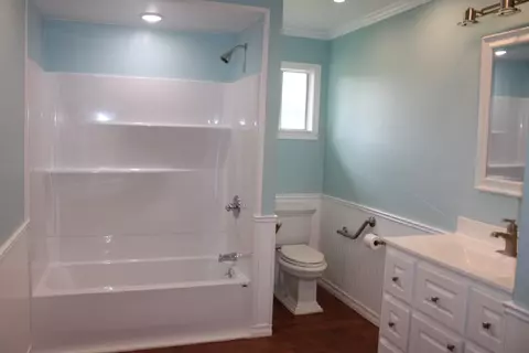 Bath - 7939 E 14 Hwy, Harriet, AR 72639 photo 3 of 3