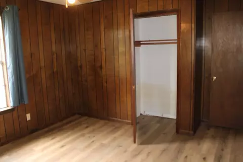 Bedroom - 7939 E 14 Hwy, Harriet, AR 72639 photo 3 of 5