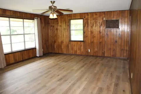 Living - 7939 E 14 Hwy, Harriet, AR 72639 photo 2 of 3
