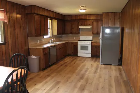 Kitchen - 7939 E 14 Hwy, Harriet, AR 72639 photo 1 of 2