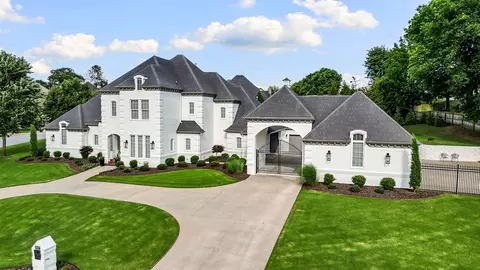 3367 Thornbury Dr, Springdale, AR 72764