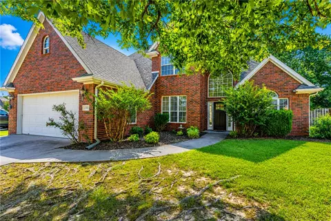 5305 S 44th Pl, Rogers, AR 72758