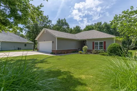 50 Saint Andrews Dr, Bella Vista, AR 72715