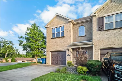 Exterior - 5324 Labelle Ct, Fort Smith, AR 72903 photo 2 of 5