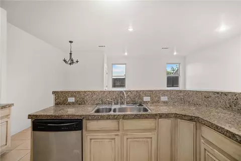 Kitchen - 5324 Labelle Ct, Fort Smith, AR 72903 photo 2 of 4