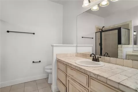 Bath - 5324 Labelle Ct, Fort Smith, AR 72903 photo 2 of 3
