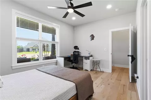 Bedroom - 1171 Longbourn Dr, Centerton, AR 72719 photo 2 of 6