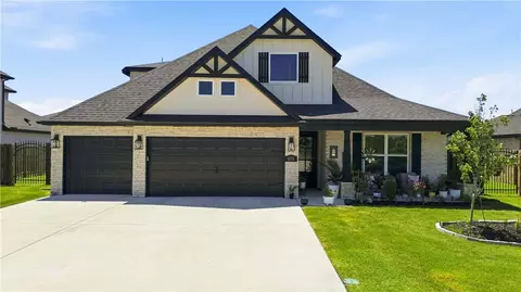 Exterior - 1171 Longbourn Dr, Centerton, AR 72719 photo 13 of 14