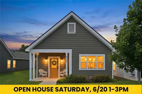 825 NE Heights Ln, Bentonville, AR 72712