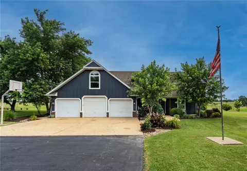 16556 Hewitt Springs Rd, Springdale, AR 72764