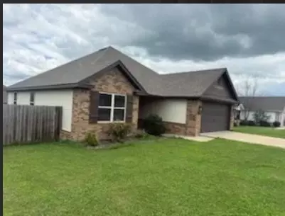 760 Madison Dr, Prairie Grove, AR 72753