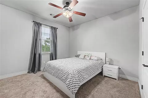 Bedroom - 4105 Willowbend Dr, Rogers, AR 72758 photo 4 of 7