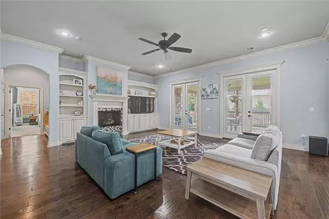 Living - 4105 Willowbend Dr, Rogers, AR 72758 photo 1 of 2